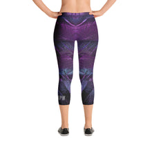 Load image into Gallery viewer, HPN Purple Feather Capri Leggings