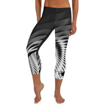Load image into Gallery viewer, HPN Logo Blacktacular Capri Leggings